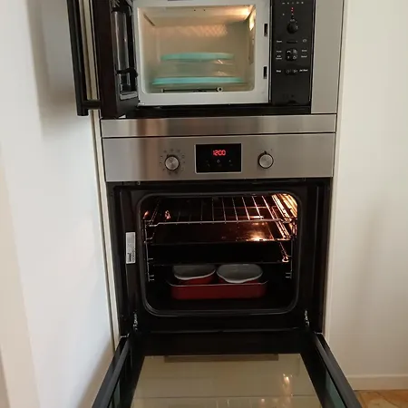 The Family Haven, Semi-central & Large Suite, With Garage! * Lecco